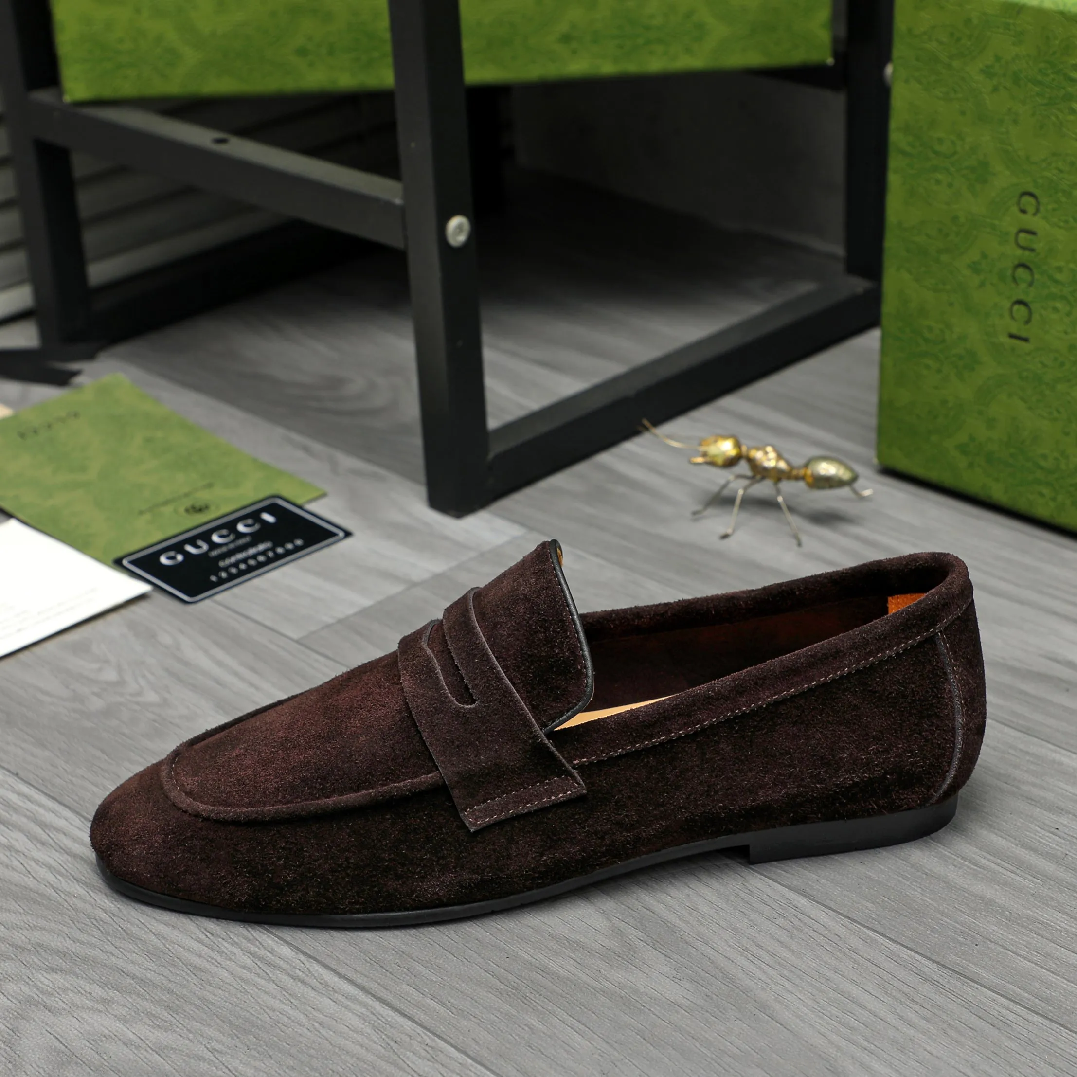 Men's shoes 💰p400 Product trademark: GUCCI "Gucci" business casual leather shoes Regular size: 38-46 (38.45.46 custom-made, non-returnable) Product materials: Selected suede cowhide upper, cowhide lining, original rubber outsole